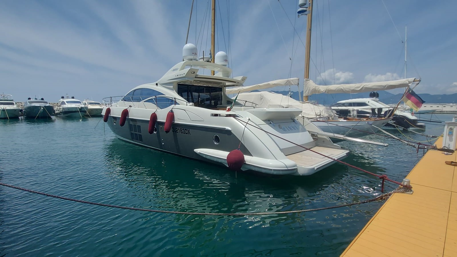 Azimut 68 