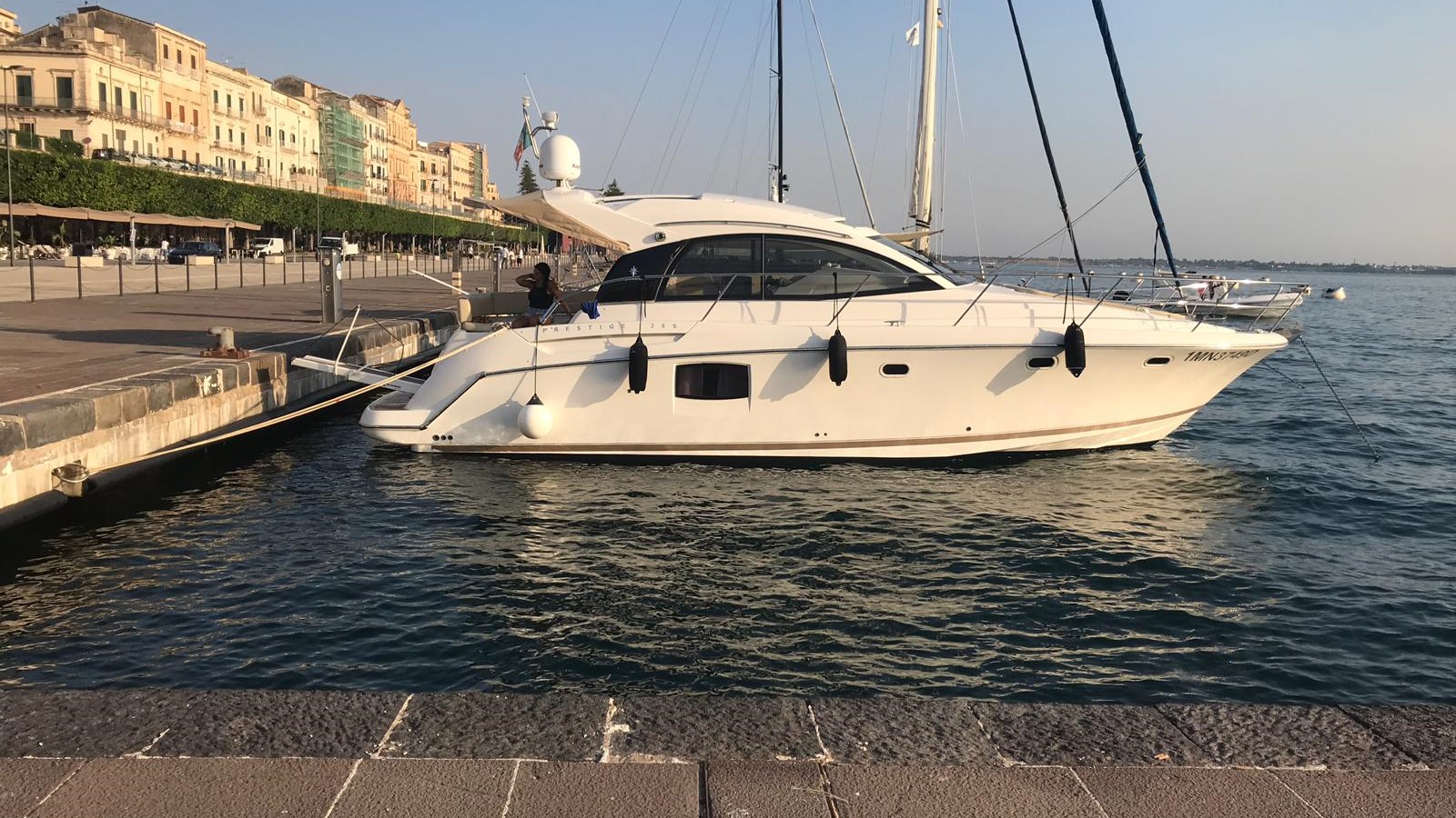 Jeanneau Prestige 38s