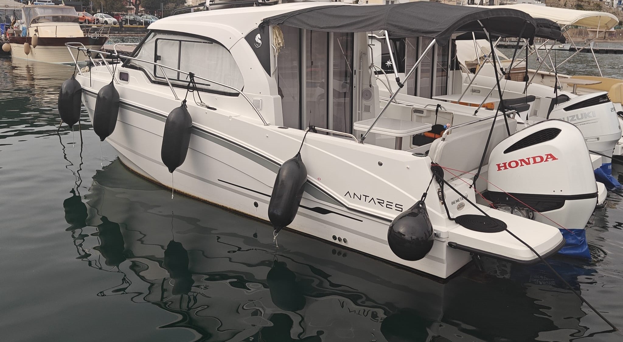 Beneteau ANTARES 8