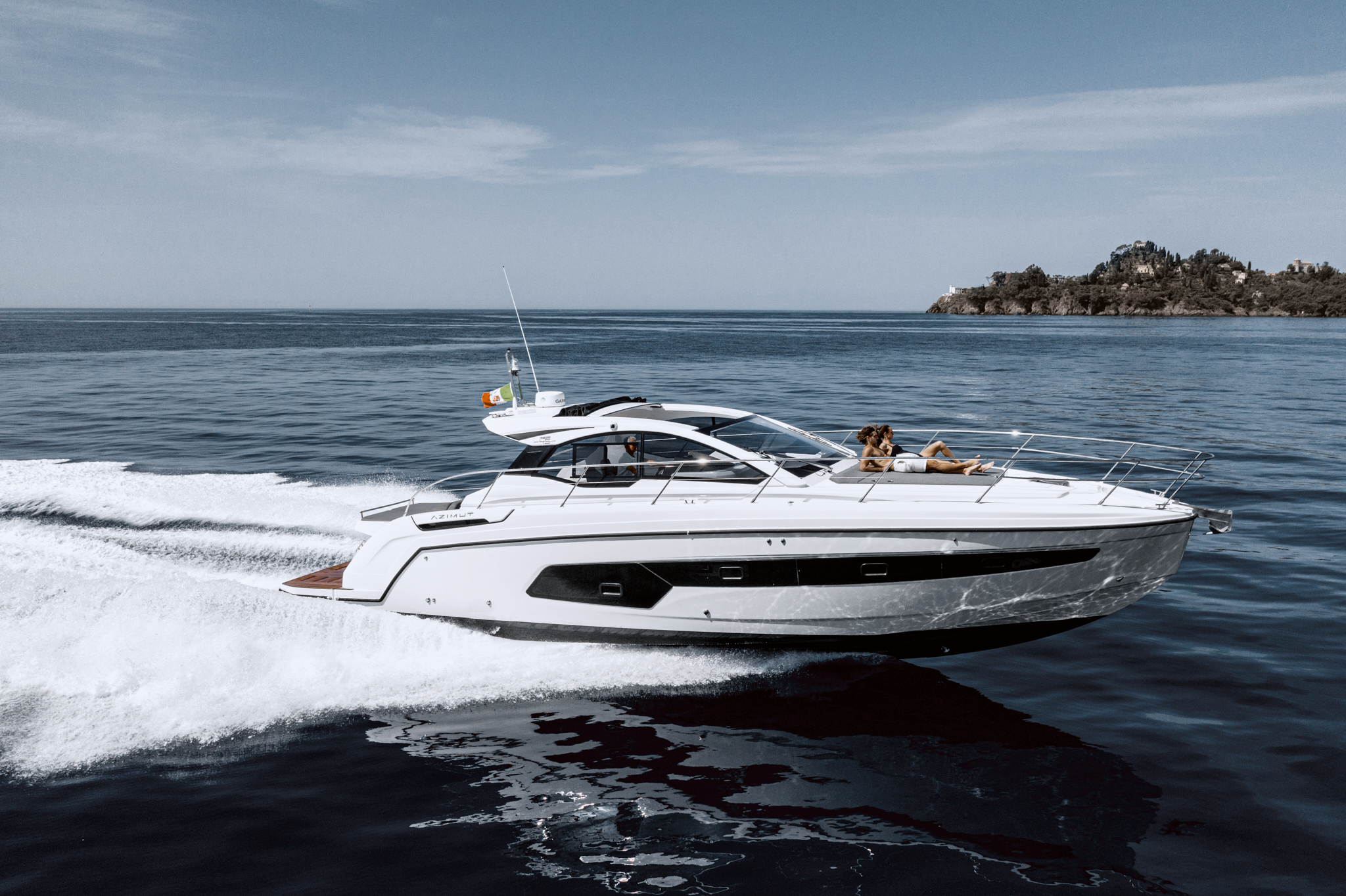 Atlantis 45. Azimut Atlantis 45. Azimut 45 яхта. Four Winns Horizon 180. Яхта Атлантис.